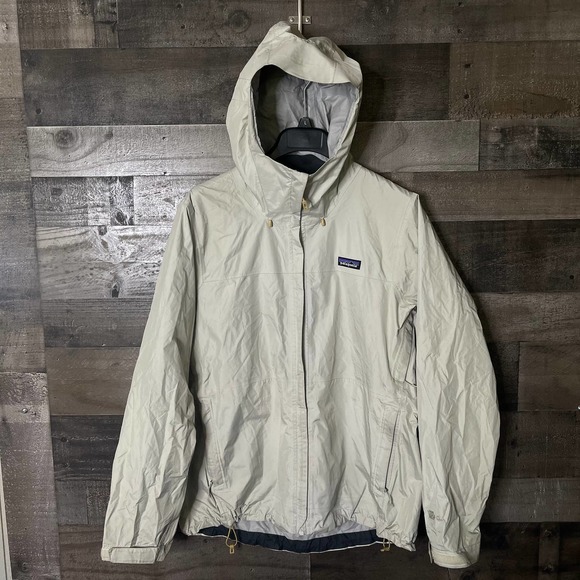 SOLD Patagonia Womens Torrentshell Jacket Large - Picture 1 of 5